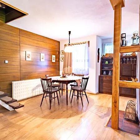 Evina 샬레 Liptovský Ján